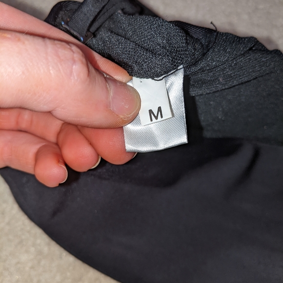 2 piece black bikini set w/ embroidered roses/flowers - Picture 7 of 15